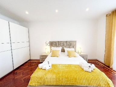 Arrendamento de apartamento T2 na Avenida Visconde de Valmor, 36