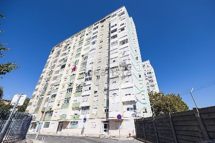 Arrendamento de apartamento T1 na Rua Doutor Ricardo Jorge