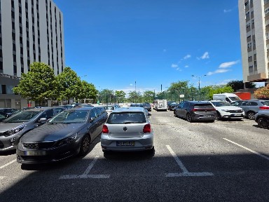 Arrendamento de apartamento T4 na Praça Bernardo Santareno
