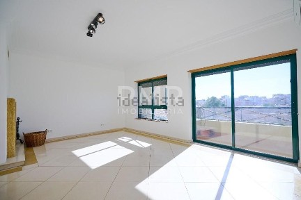 Arrendamento de apartamento T3 em Santa Clara