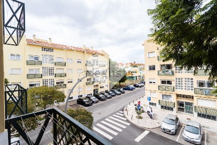 Arrendamento de apartamento T2 na Rua Serrado do Velhinho, 12