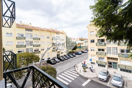 Arrendamento de apartamento T2 na Rua Serrado do Velhinho, 12