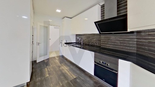 Arrendamento de apartamento T3 na Massamá Norte