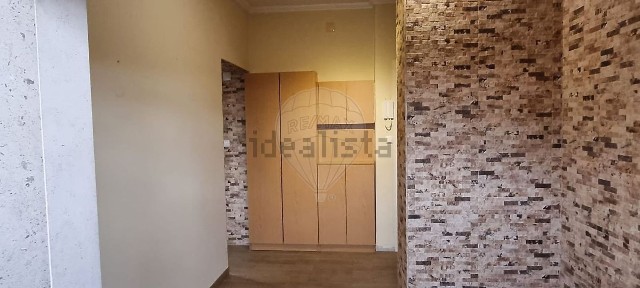 Arrendamento de apartamento T2 na Rua Luís de Camões
