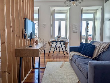 Arrendamento de apartamento T0 no Largo Conde-Barão