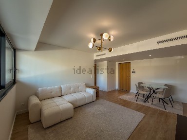 Arrendamento de apartamento T2 na Avenida de Berlim