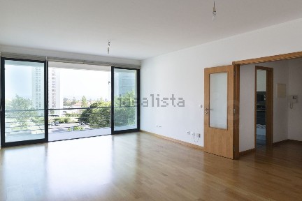 Arrendamento de apartamento T2 na Parede