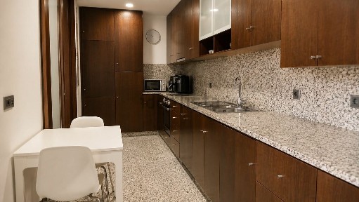 Apartamento T2 à venda na Rua Actor Ruy de Carvalho