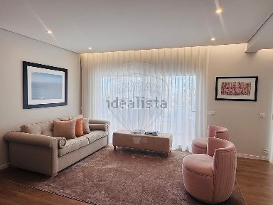 Arrendamento de apartamento T2 na Rua Drummond de Andrade