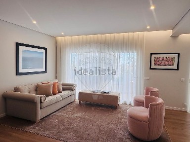 Arrendamento de apartamento T2 na Rua Drummond de Andrade