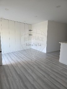 Espaço comercial à venda na Rua Alfredo Rato