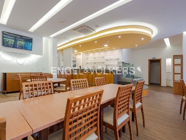 Espaço comercial à venda na Telheiras