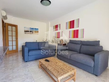 Arrendamento de apartamento T1 na Rua Cabo da Boa Esperança