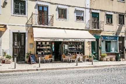 Espaço comercial à venda na Rua do Sacramento a Alcântara