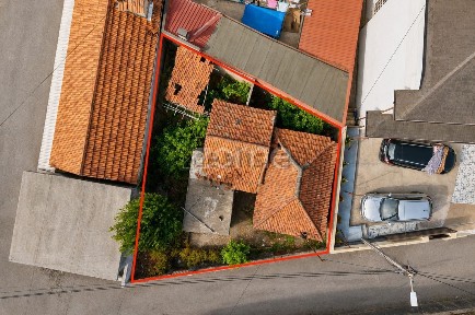 Moradia independente à venda em Carvalhosa