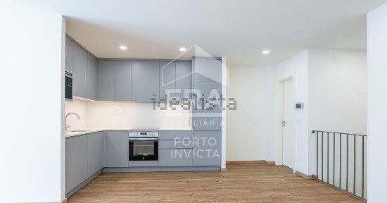 Duplex à venda na Rua de São Brás