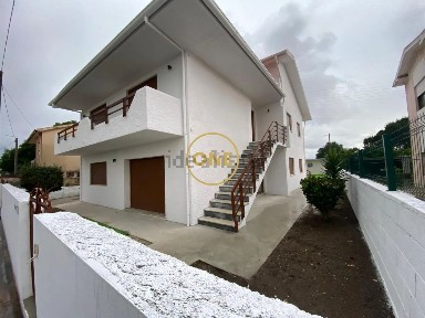 Casa ou moradia à venda na Travessa Jaime Sampaio