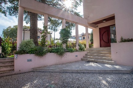 Moradia geminada à venda na Ramalde