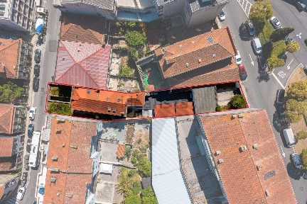 Casa ou moradia à venda na Rua São Roque da Lameira s/n