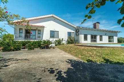 Moradia independente à venda em Albergaria-a-Velha e Valmaior