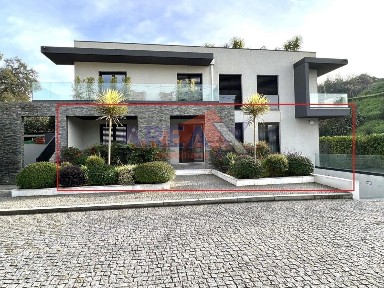 Andar de moradia à venda no Centro de Oliveira de Azeméis