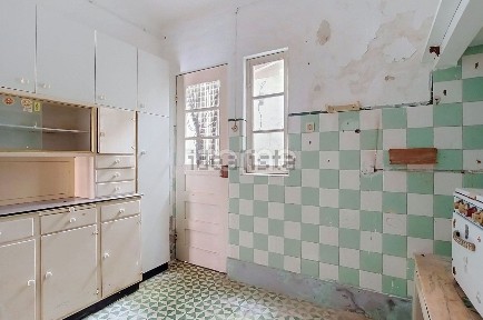 Moradia independente à venda na Zona Histórica - Beira-Mar