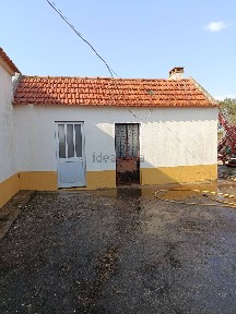Casa de aldeia à venda na Rua Do Vale