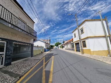 Moradia independente à venda em Glória do Ribatejo