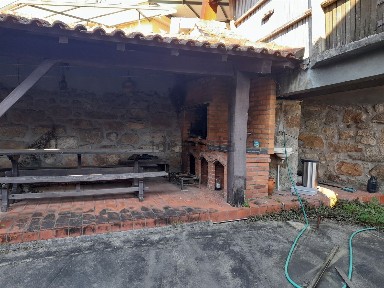 Moradia independente à venda em Janeiro de Baixo