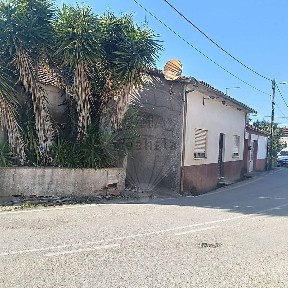 Moradia independente à venda em Ourentã
