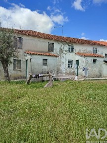 Moradia independente à venda em Lagares da Beira