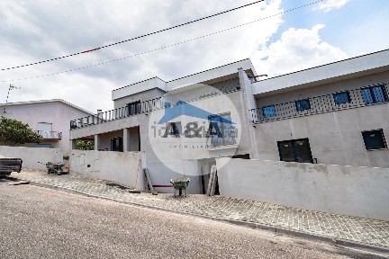 Casa ou moradia à venda na Travessa Brasileiro