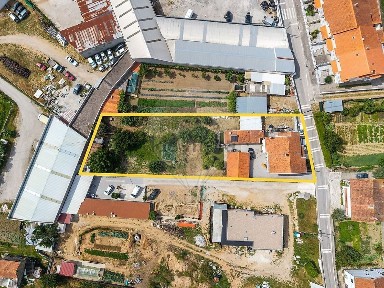 Moradia independente à venda em N230