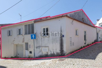Moradia geminada à venda na Rua da Fonte, 5