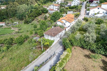 Moradia independente à venda em Vilarinho
