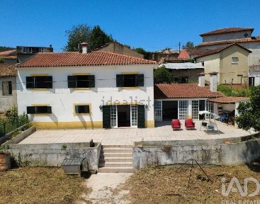 Moradia independente à venda em Semide e Rio Vide