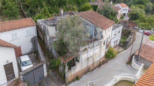 Moradia independente à venda em N235