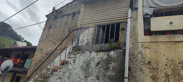 Moradia independente à venda em Friúmes e Paradela