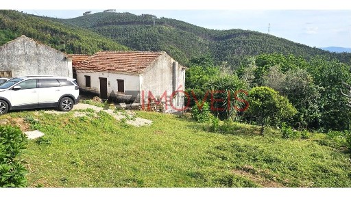 Moradia independente à venda em Cumeeira