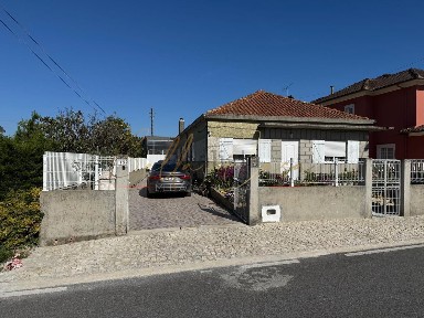 Moradia independente à venda em Febres