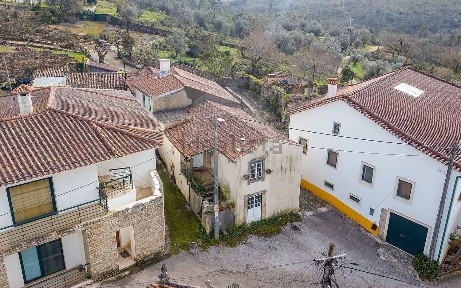 Moradia independente à venda em Vila Seca e Bem da Fé