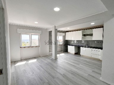 Apartamento T2 à venda na Rua Bartolomeu Dias