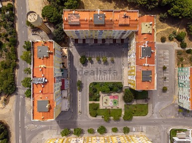 Apartamento T2 à venda na Praceta Emílio Carlos Pinheiro