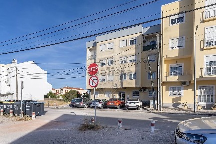 Apartamento T1 à venda na Rua Afonso Costa