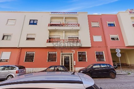 Apartamento T2 à venda na Rua Alexandre Herculano