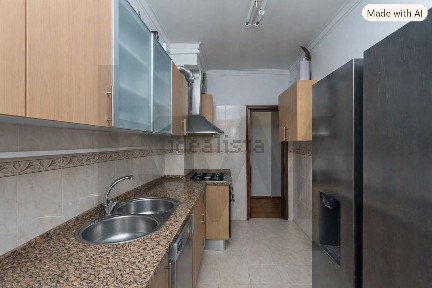 Apartamento T4 à venda na Rua de Binta s/n