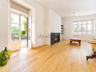 Apartamento T1 à venda na Avenida João Soares Branco