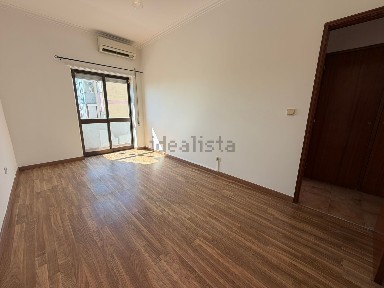 Apartamento T2 à venda na Travessa António Aleixo