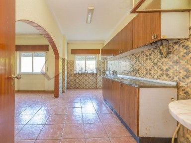 Apartamento T3 à venda no Largo Cidade de Magdeburg, 5