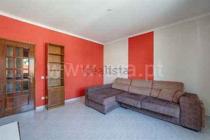 Apartamento T2 à venda na Praceta Sampaio Bruno
